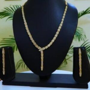 Radiant Gold Cubic Zirconia Necklace & Earrings 013